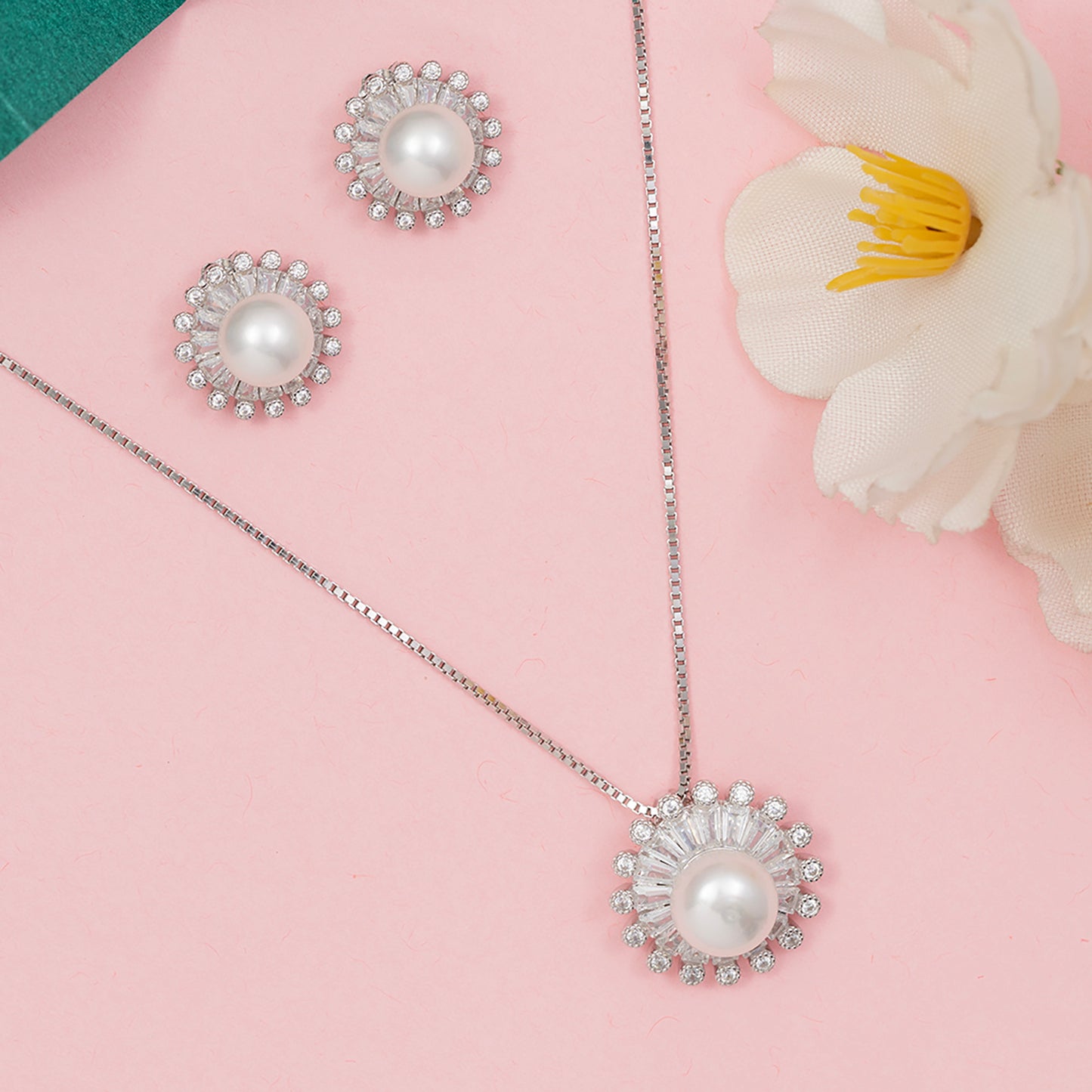 Ethereal Halo Pearl & Pavé pendant Set 925 sterling silver