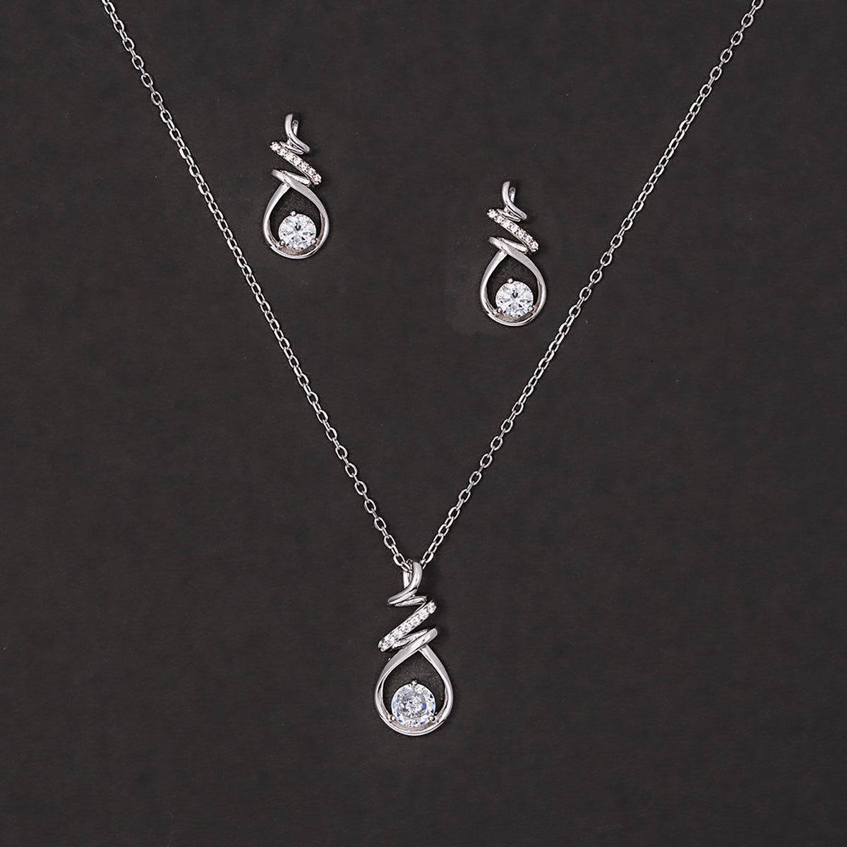 Modern Twist Drop 925 sterling silver
