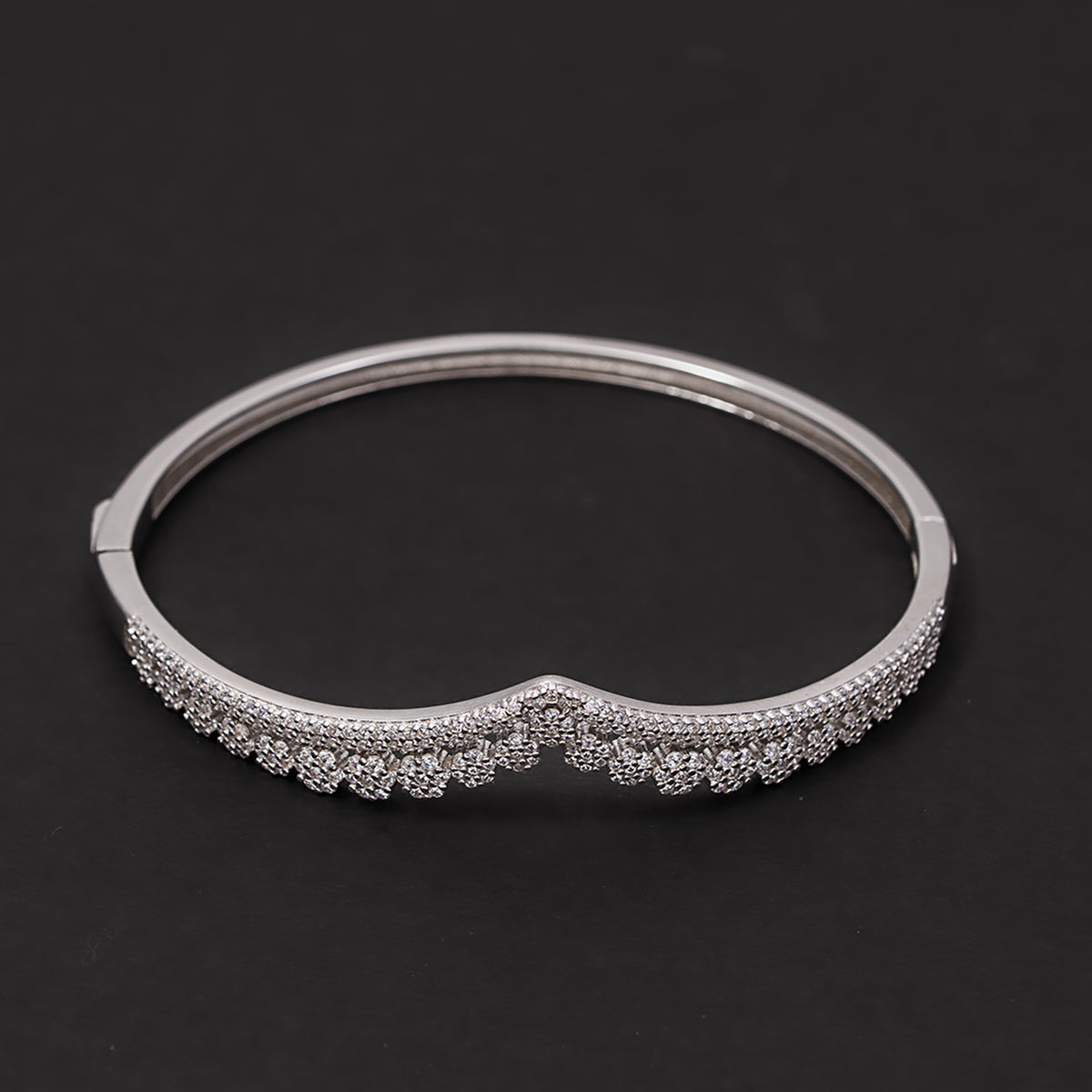 Geometric with Ruby-Red Accents kada 925 sterling silver