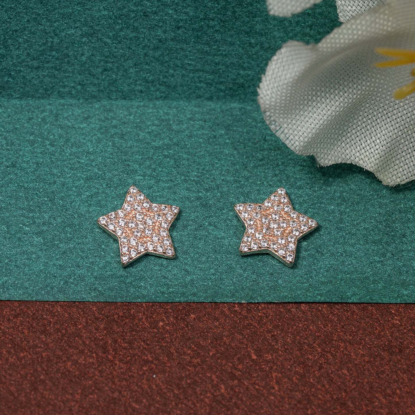 Dazzling Star Stud Earrings 925 sterling silver