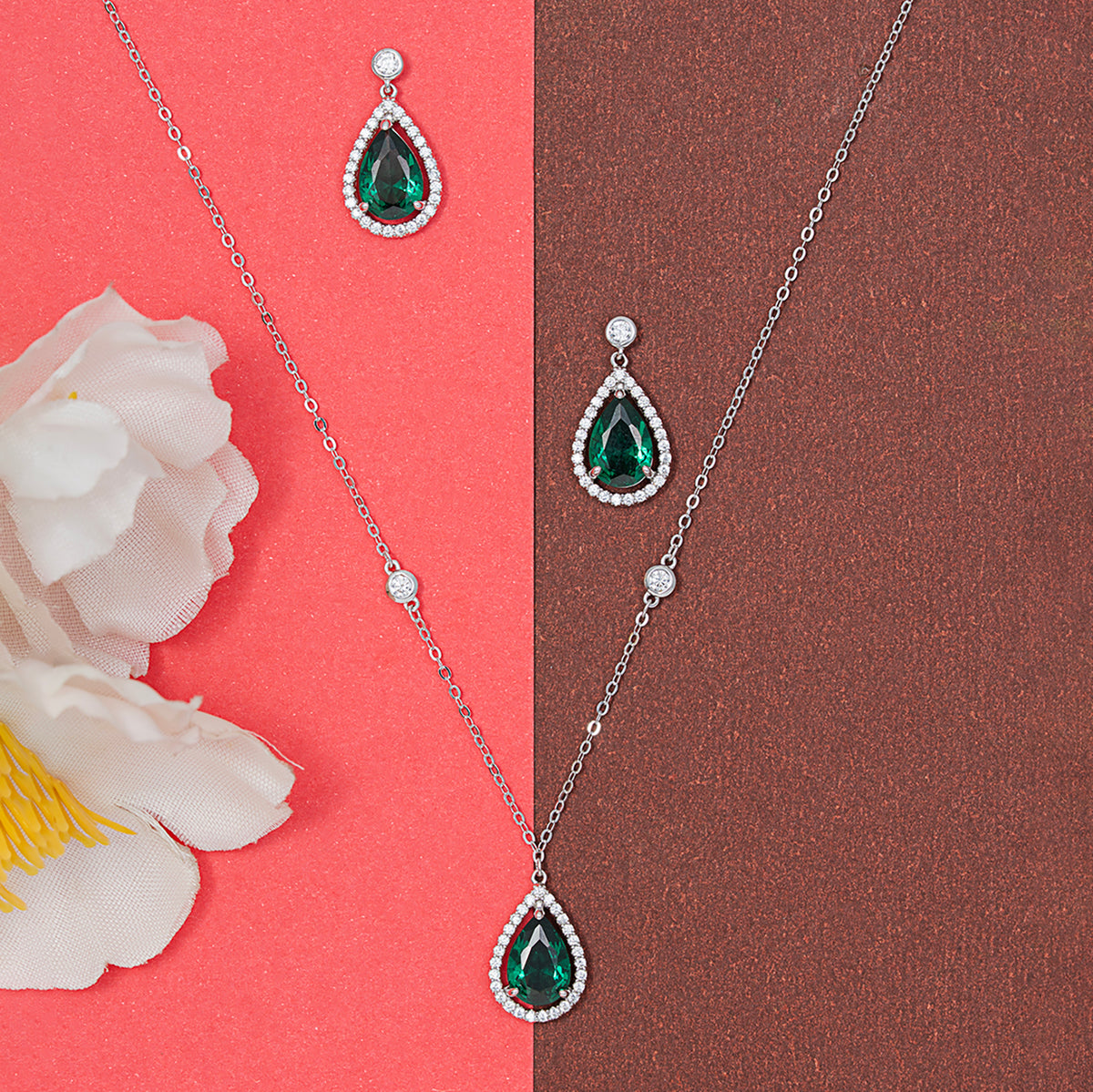 Emerald Elegance set 925 sterling silver