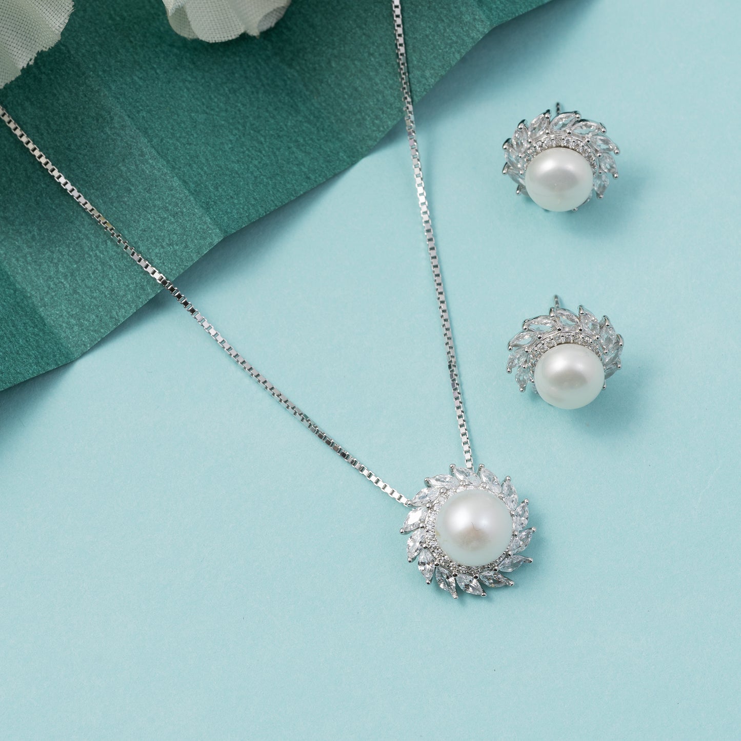 Radiant Pearl Halo pendant Set 925 sterling silver