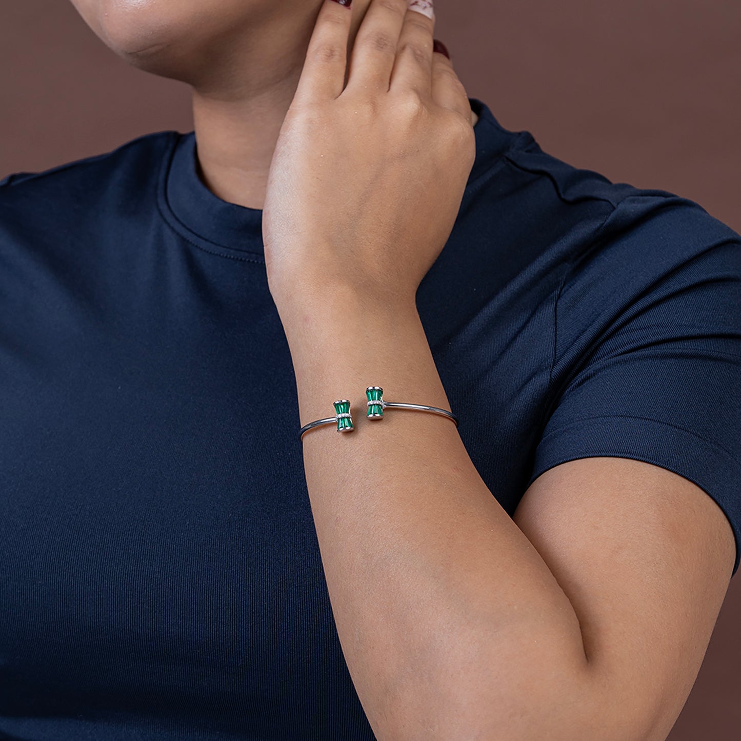 Modern Emerald Open kada 925 sterling silver