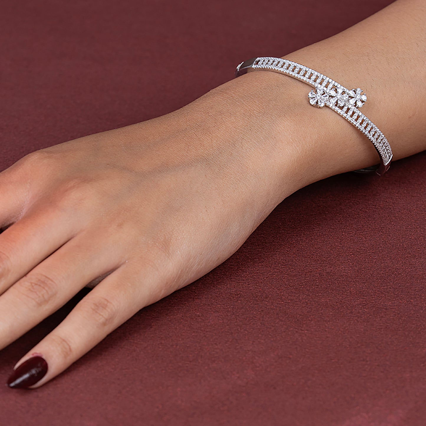 Twin Crystal Bloom Elegance kada 925 sterling silver