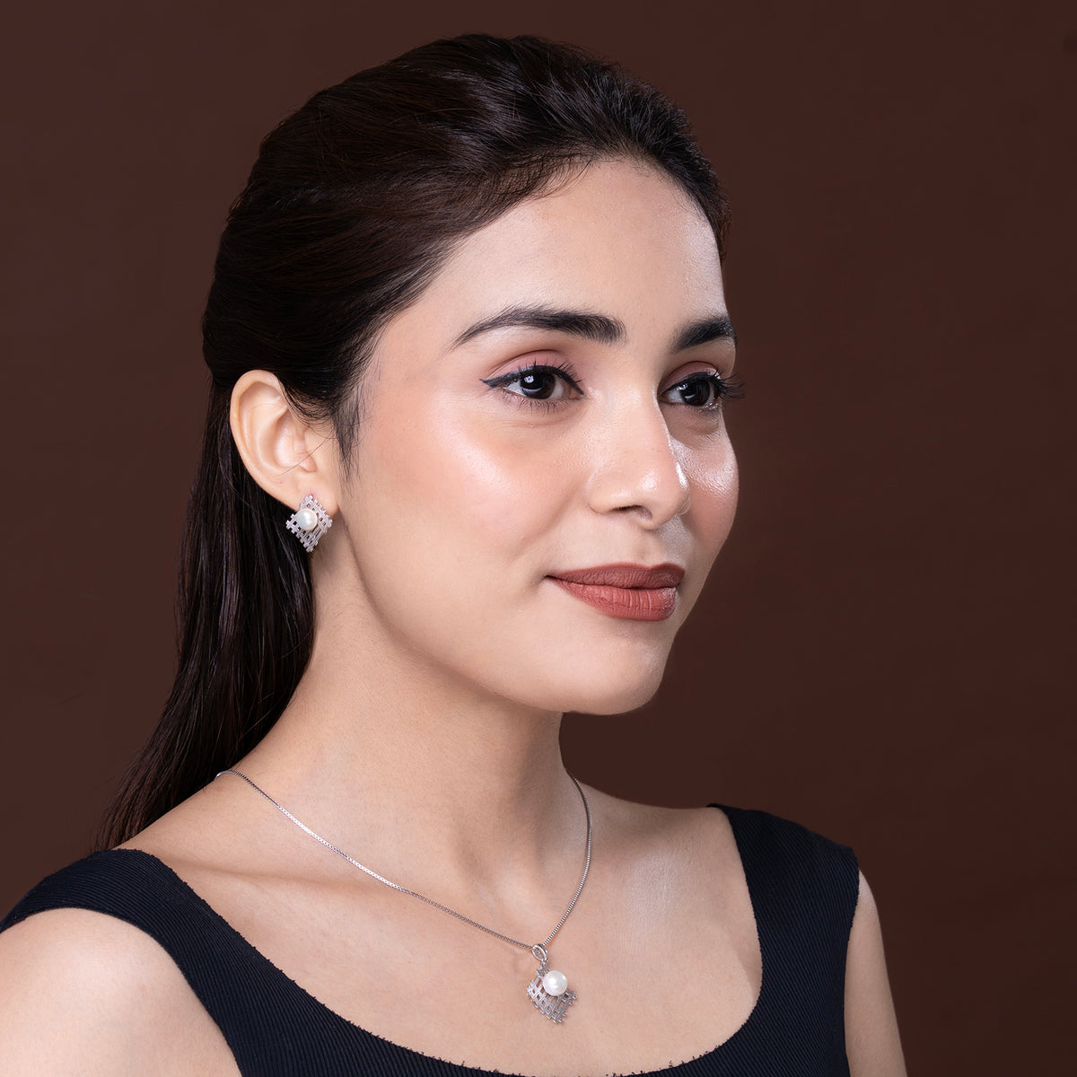 Modern Grid Pearl pendant Set 925 sterling silver