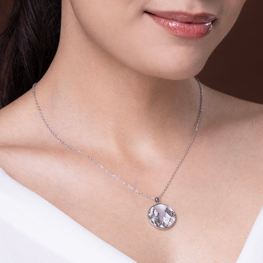 Floral Medallion with Mother-of-Pearl Inlay chain pendant 925 sterling silver