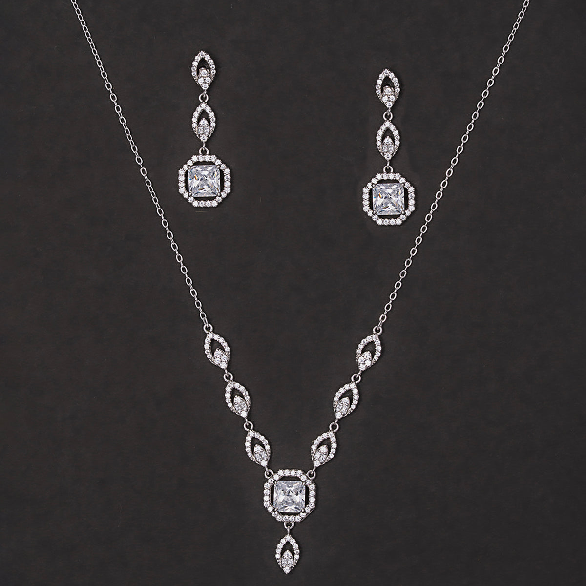 Regal Sparkle Pendant Set 925 sterling silver